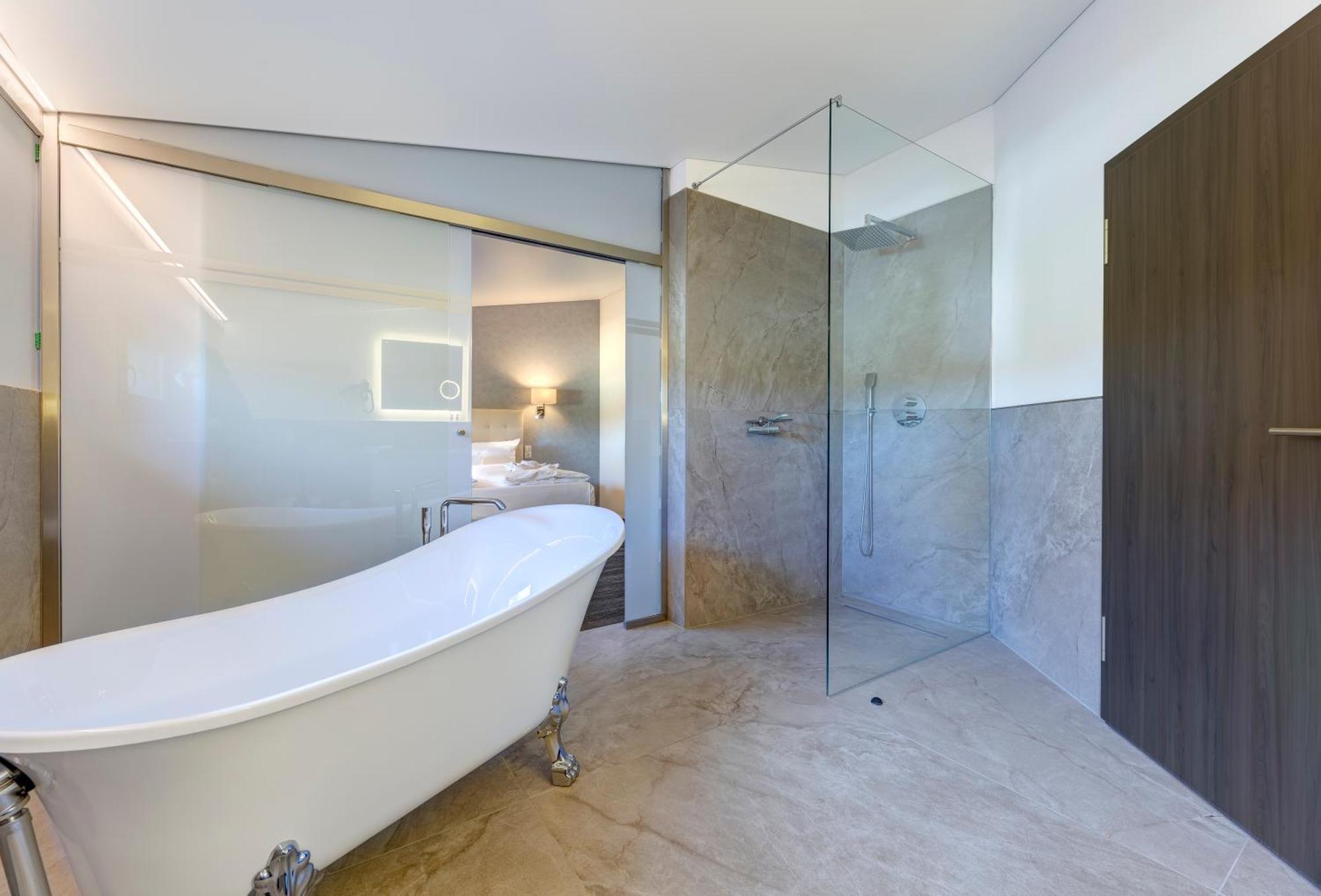 Hotel Am Kurpark Зиновиц Екстериор снимка